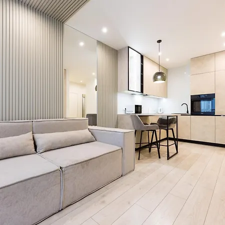 Nyvky Like - файна таун - 58 Hotel apartamentowy Kijów