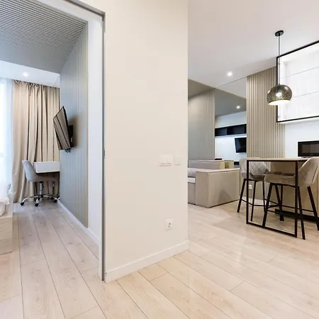 Hotel apartamentowy Nyvky Like - файна таун - 58 Kijów